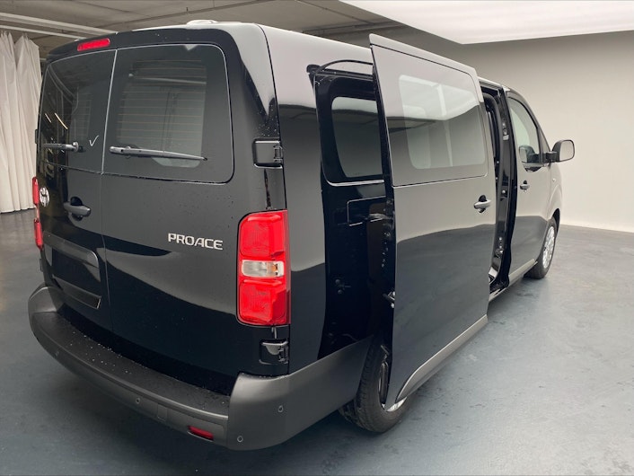 Vehicle image TOYOTA PROACE