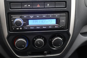 Vehicle image PIAGGIO Porter Van 1.5 CNG Pro Long Range