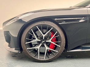 Vehicle image ASTON MARTIN DB12 Coupé 4.0 V8 Bi-Turbo