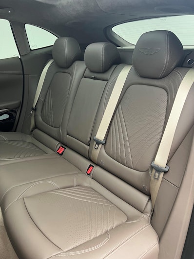 Vehicle image ASTON MARTIN DBX