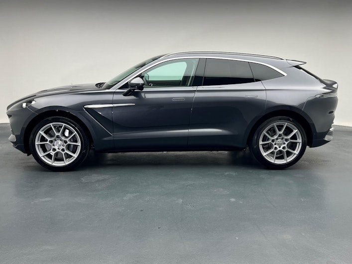 Vehicle image ASTON MARTIN DBX