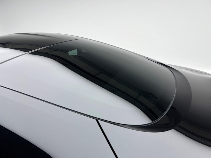 Vehicle image ASTON MARTIN V12 Vantage