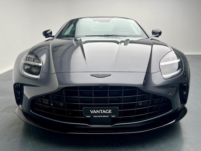 Vehicle image ASTON MARTIN V12 Vantage