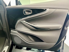 Vehicle image ASTON MARTIN DBX 707 4.0 V8 Bi-Turbo