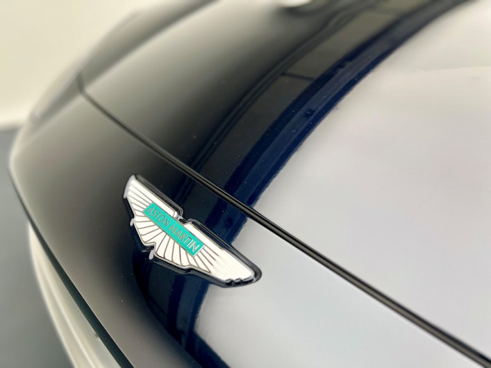 Vehicle image ASTON MARTIN DBX