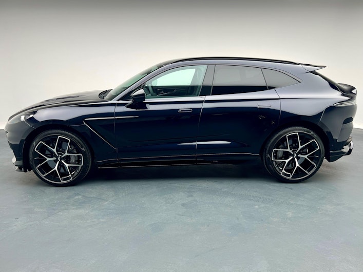 Vehicle image ASTON MARTIN DBX
