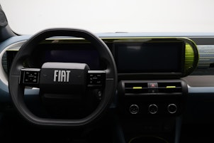 Vehicle image FIAT Grande Panda Red