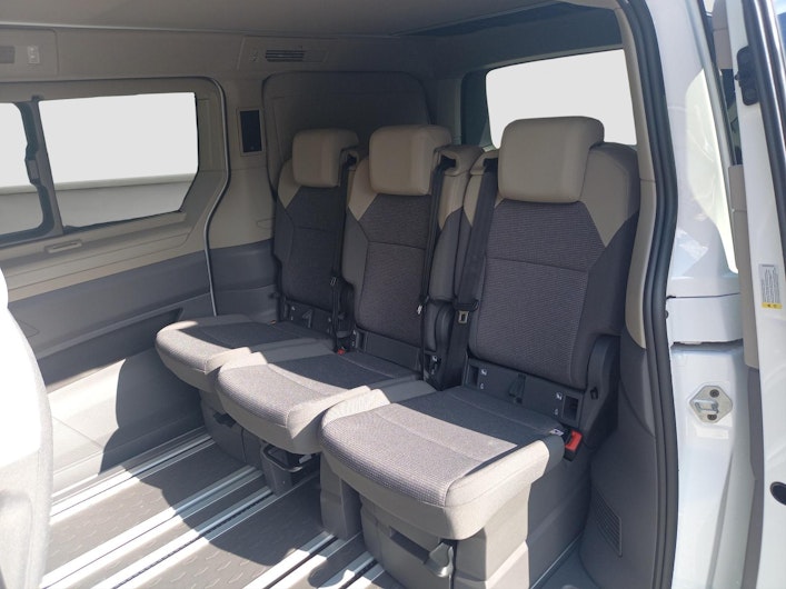 Vehicle image TOYOTA C-HR