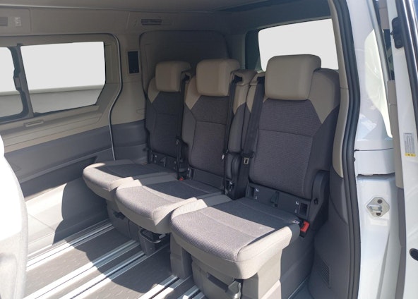 Vehicle image 8 Vehicle image 8